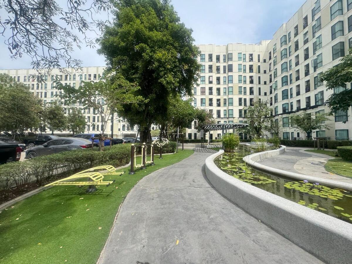 Unio Sukhumvit 72 Boutique Condo Ban Khlong Samrong Exterior foto